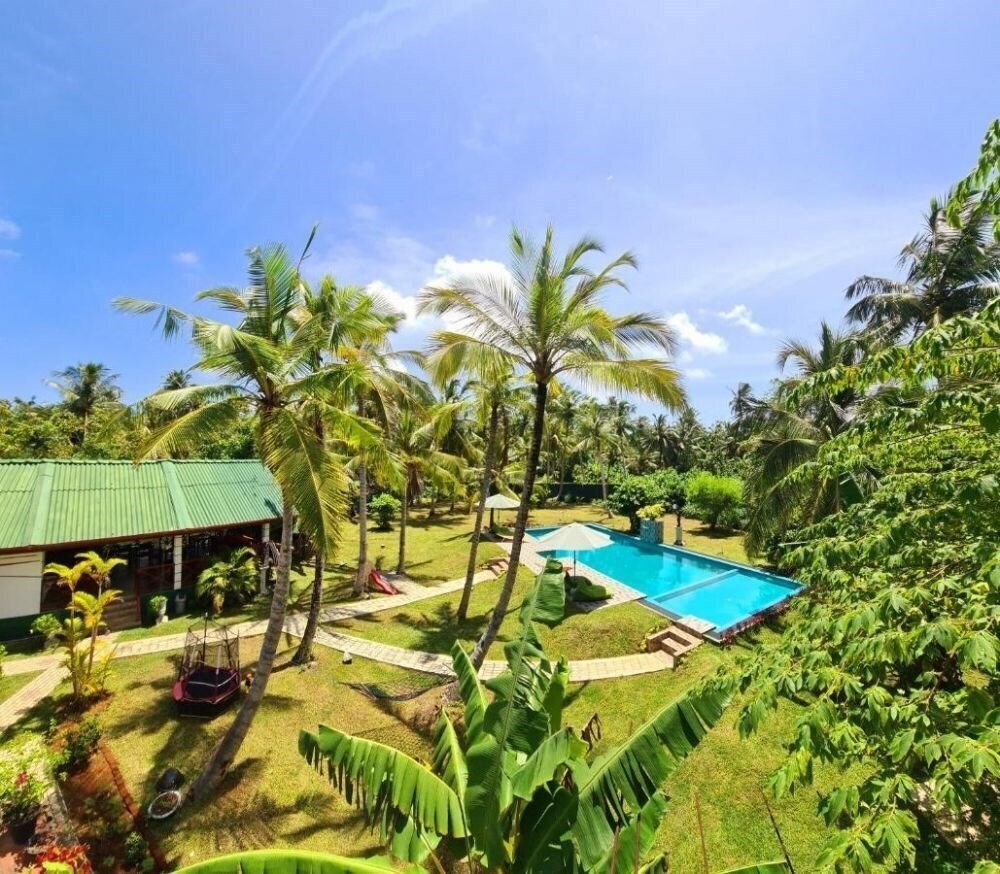 Отель Villa Bounty Akuralla Beach 3*